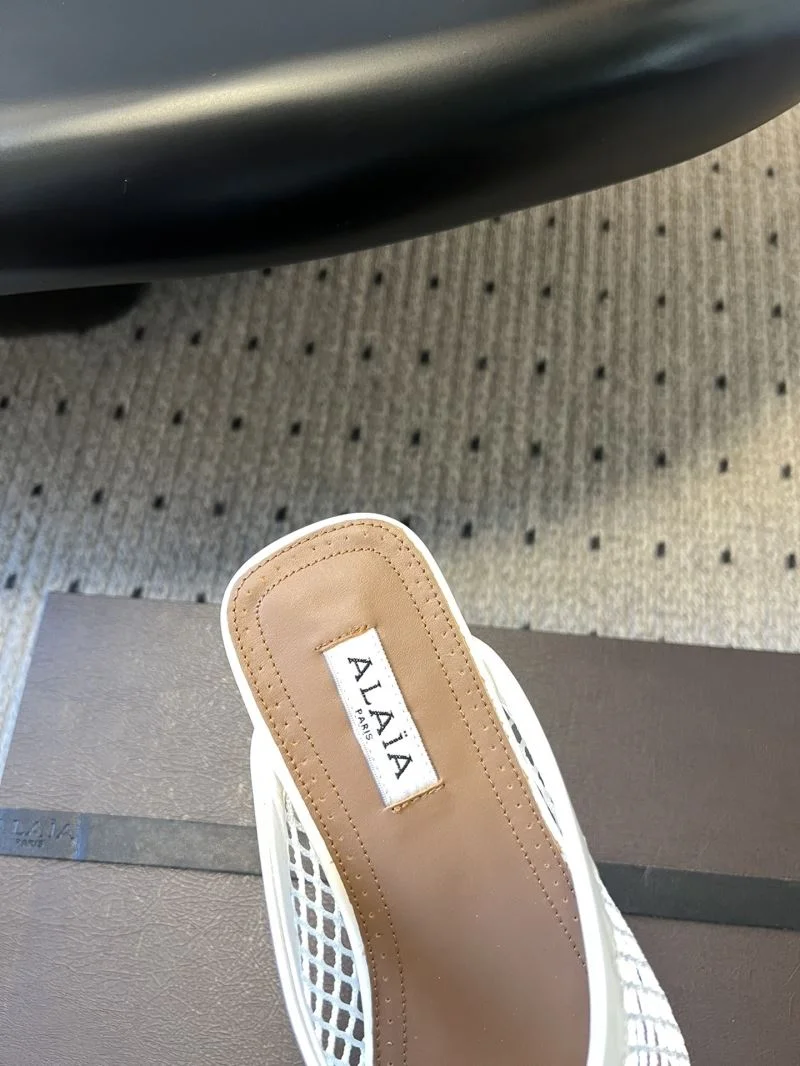 Alaia Sandals Modern 13216