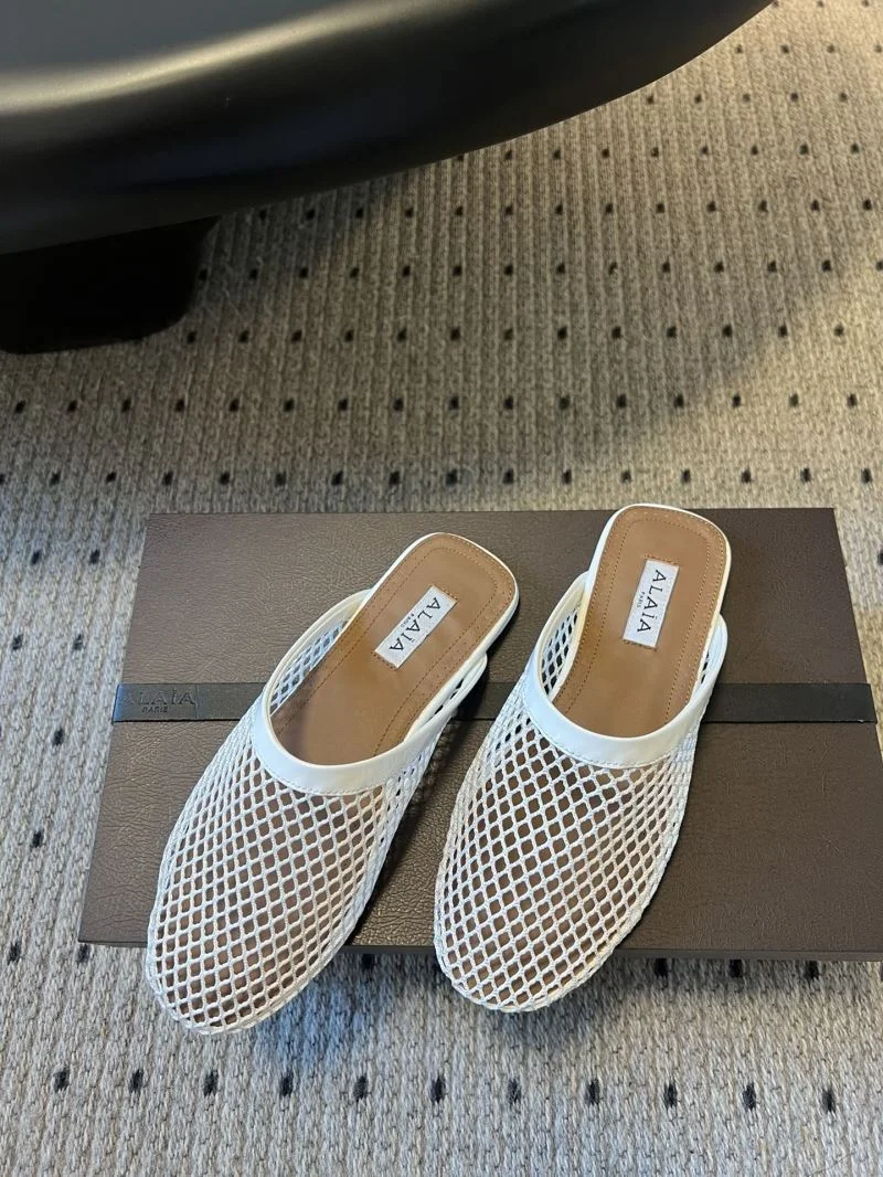 Alaia Sandals Modern 13216
