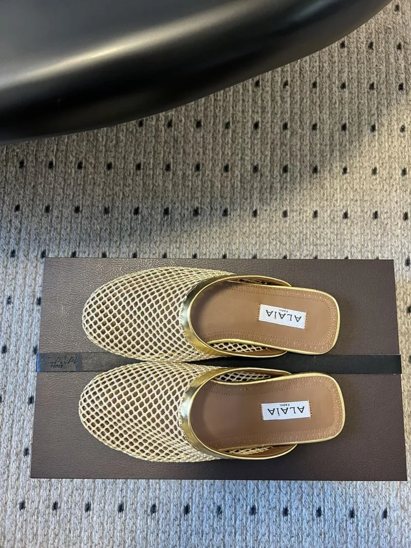 Alaia Sandals Breathable 13208