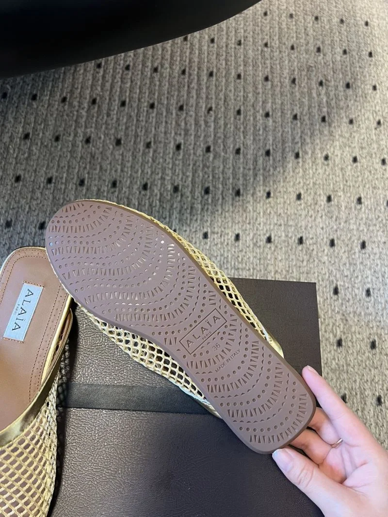 Alaia Sandals Breathable 13208