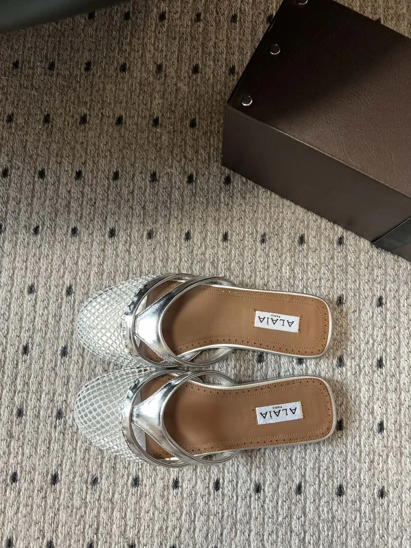 Alaia Sandals Youthful 13204