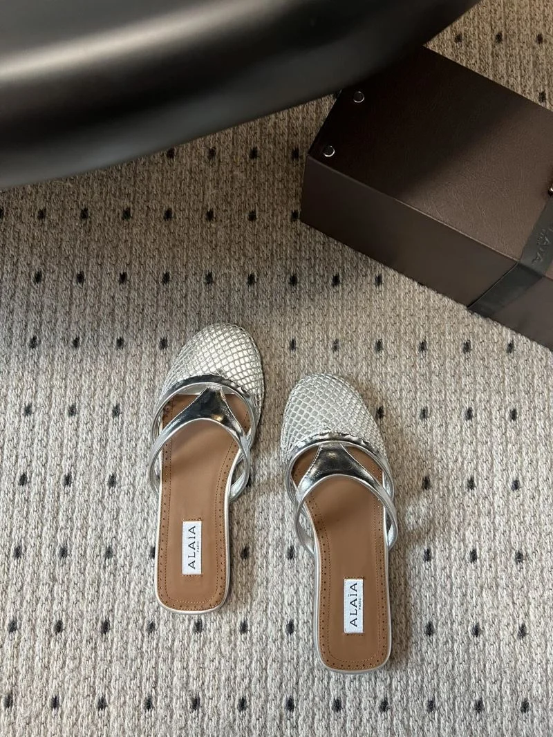 Alaia Sandals Youthful 13204