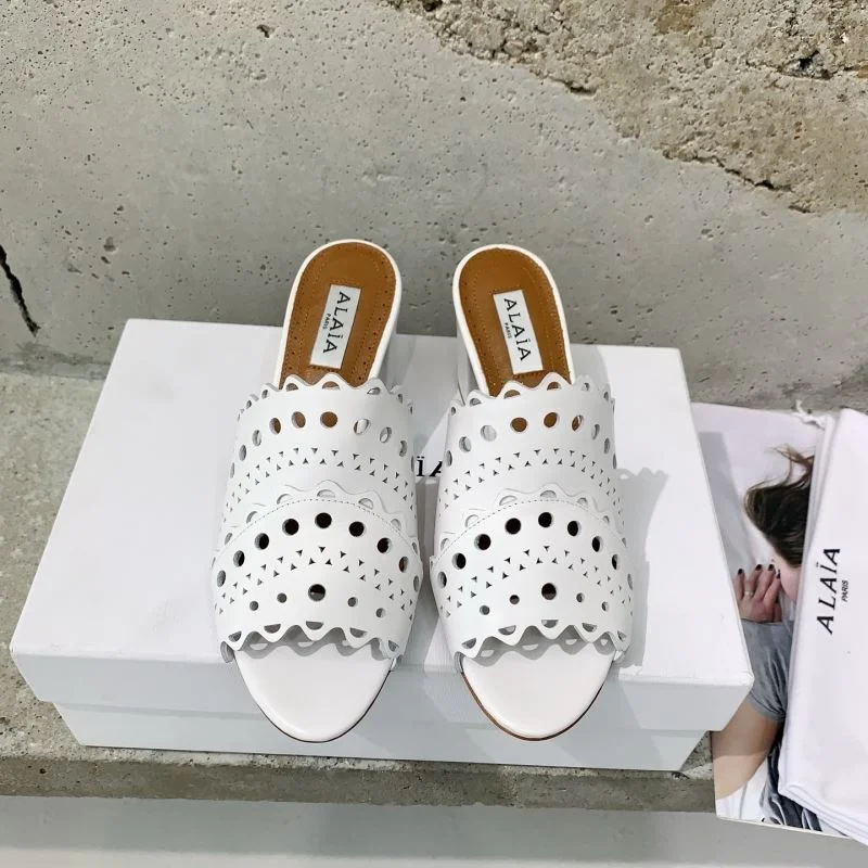 Alaia Sandals Contemporary 13201