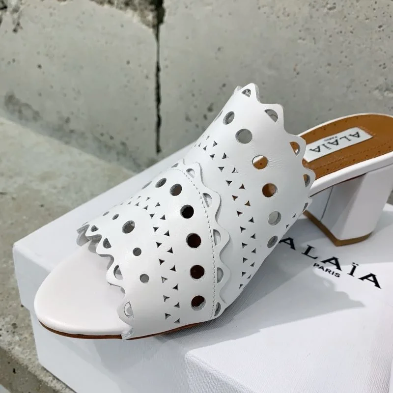 Alaia Sandals Contemporary 13201