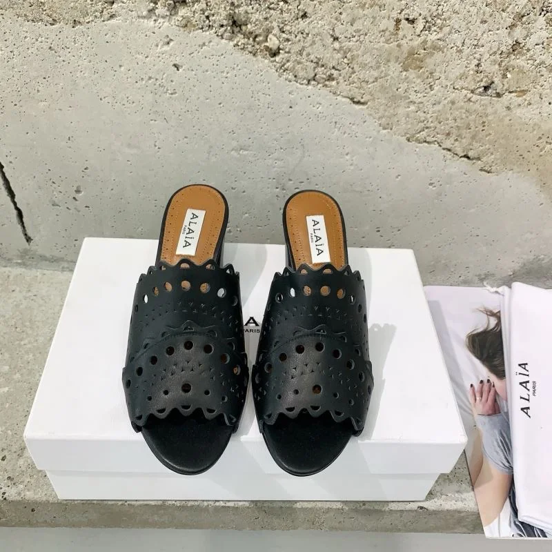 Alaia Sandals Sleek 13199