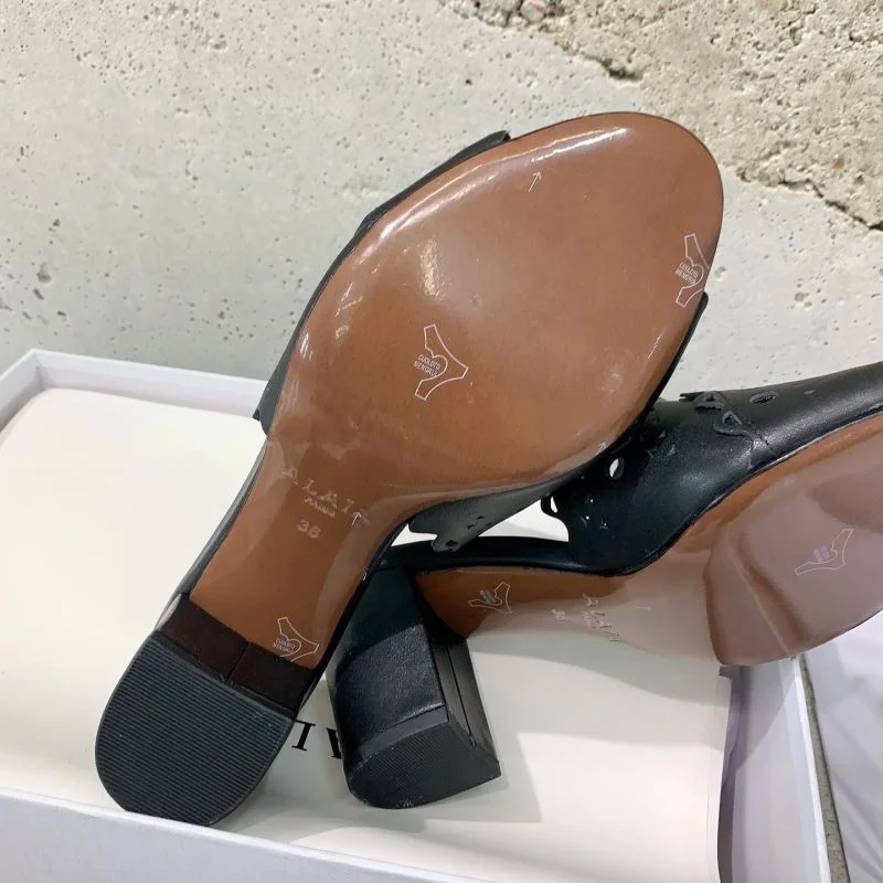 Alaia Sandals Sleek 13199