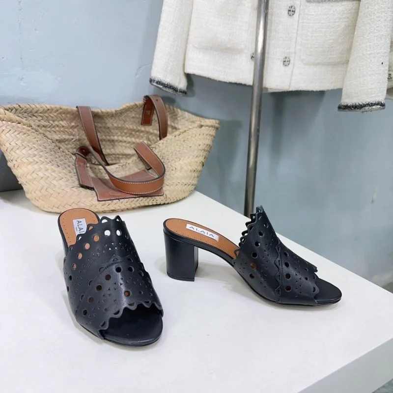 Alaia Sandals EyeCatching 13196