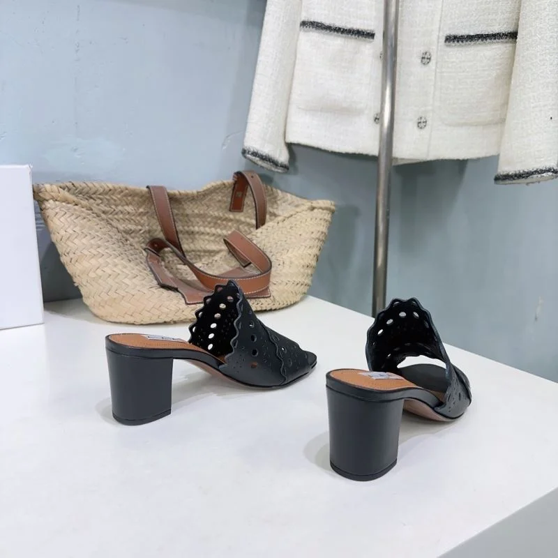 Alaia Sandals EyeCatching 13196