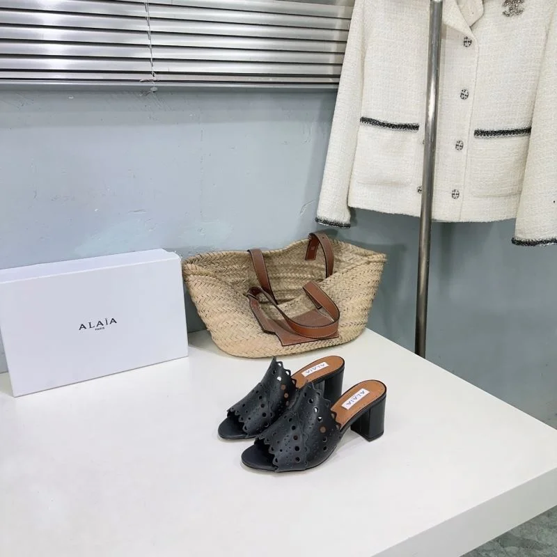Alaia Sandals EyeCatching 13196