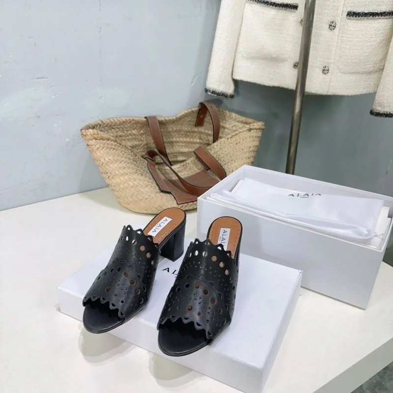 Alaia Sandals EyeCatching 13196