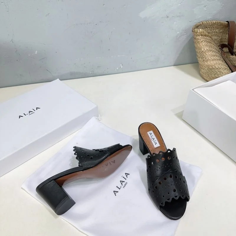 Alaia Sandals EyeCatching 13196