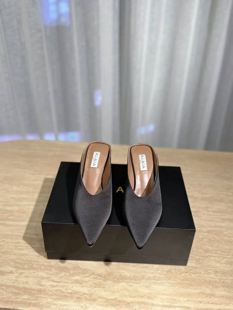 Alaia Sandals Sophisticated 10751