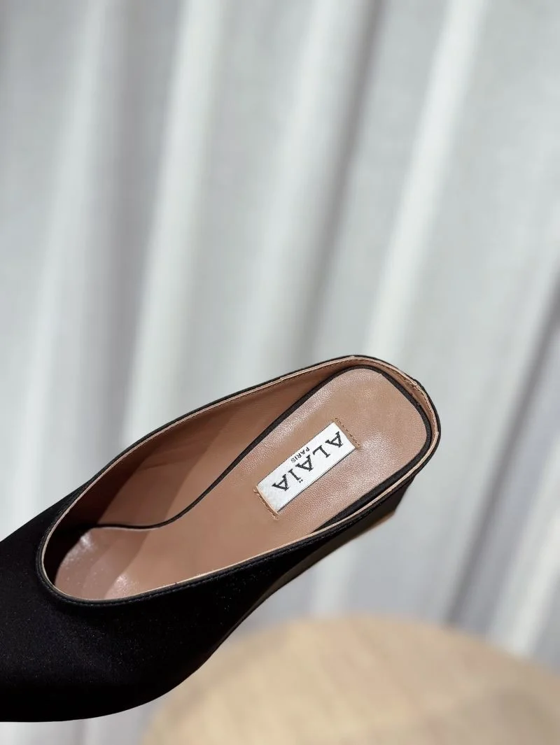 Alaia Sandals Sophisticated 10751