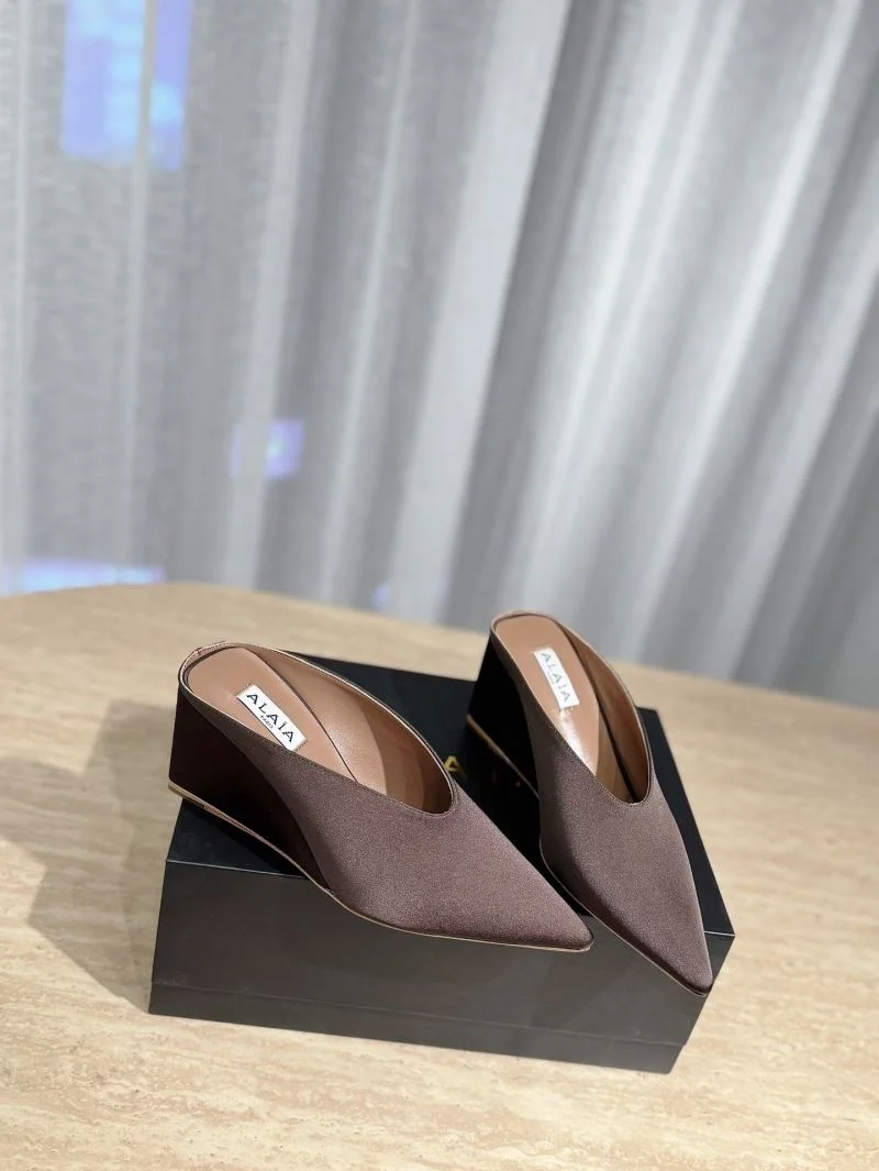 Alaia Sandals Affordable 10750