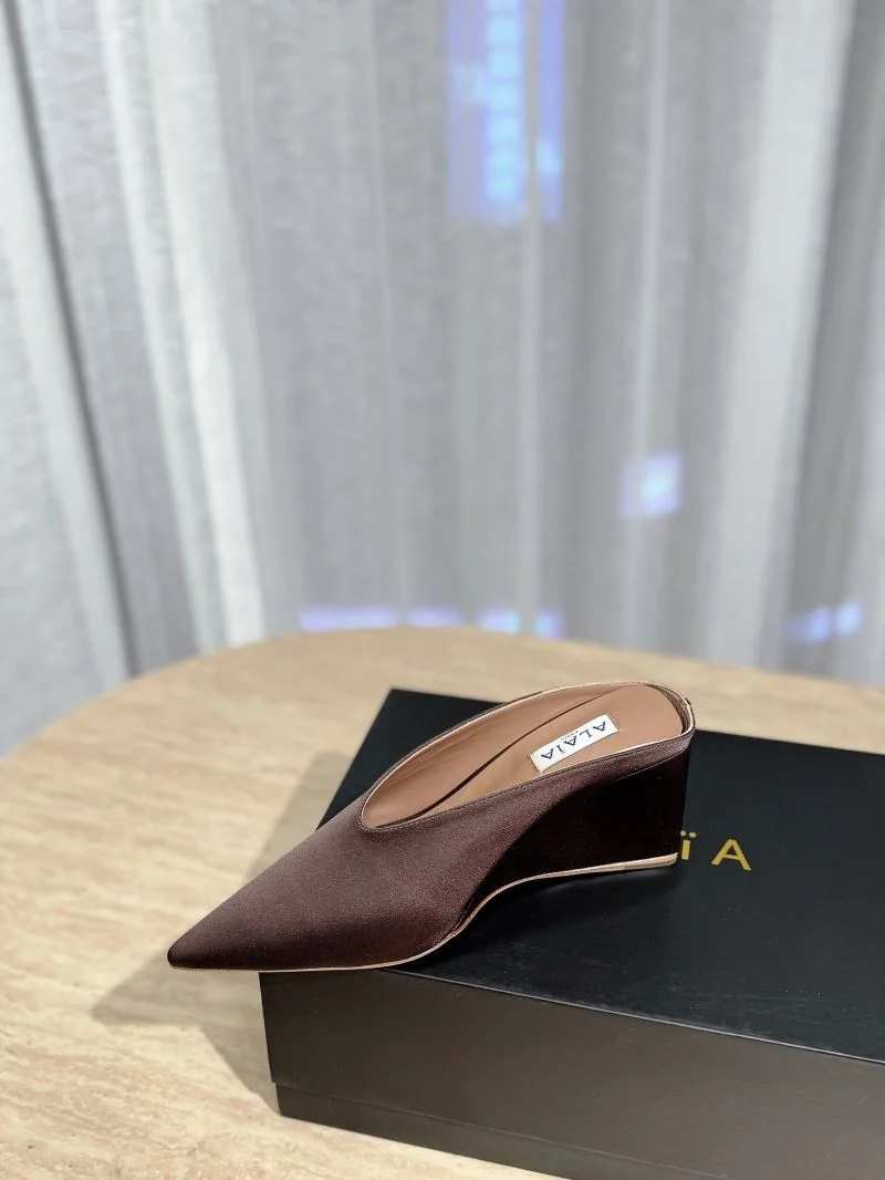 Alaia Sandals Affordable 10750