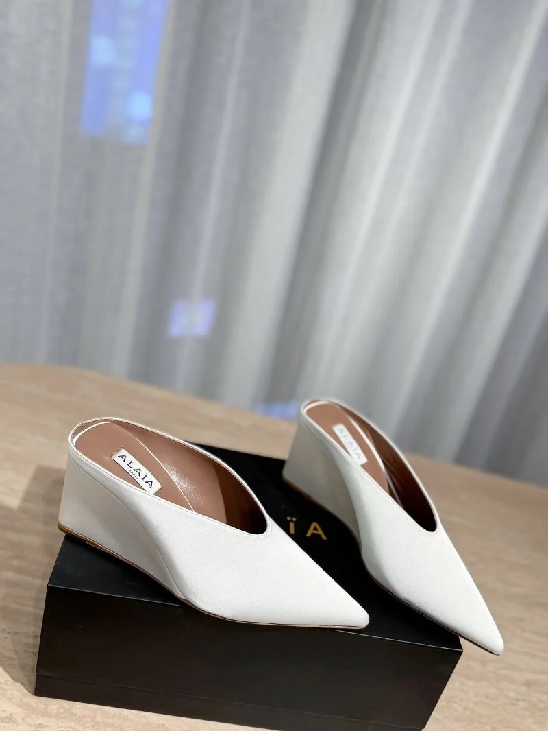 Alaia Sandals WaterResistant 10778