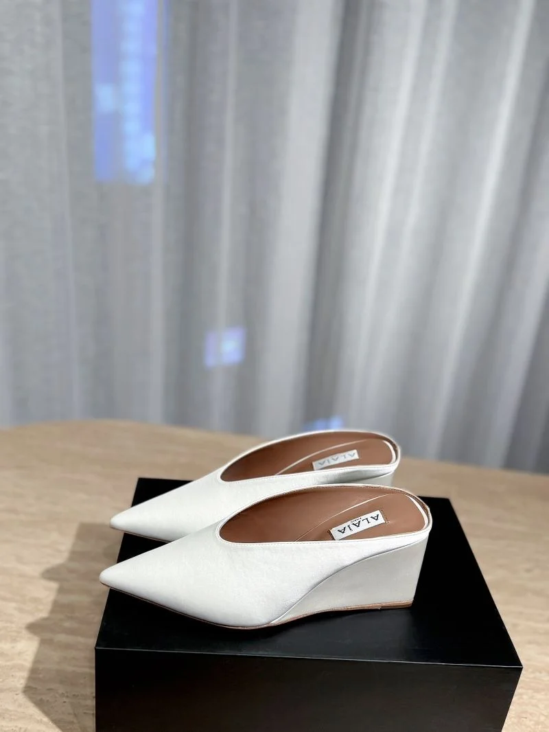 Alaia Sandals WaterResistant 10778