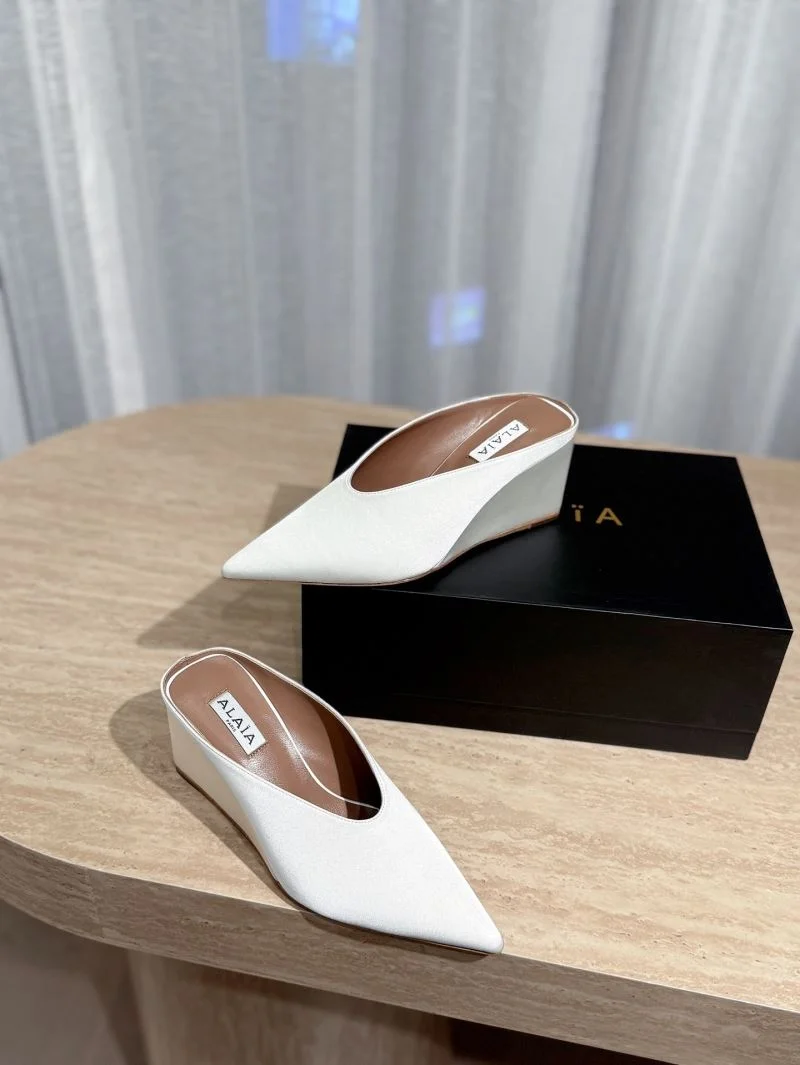 Alaia Sandals WaterResistant 10778