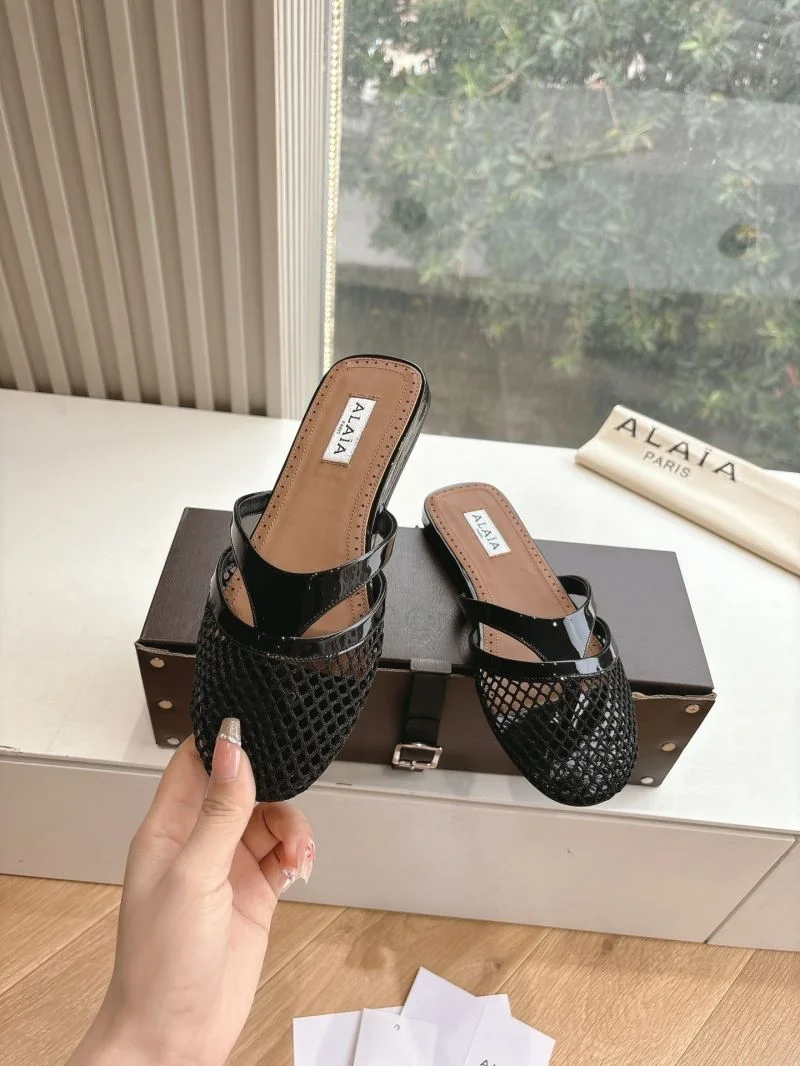 Alaia Sandals Minimalist 10757