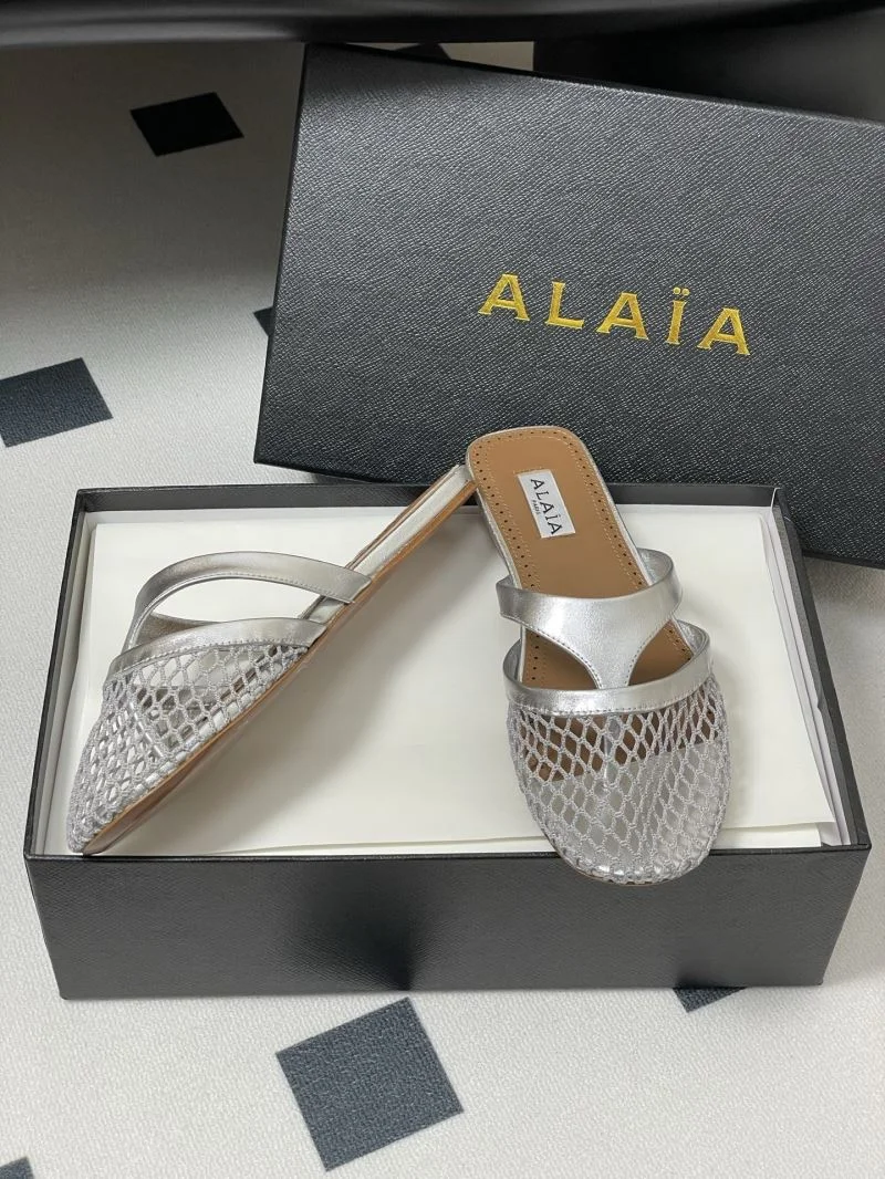 Alaia Sandals Cozy 10741