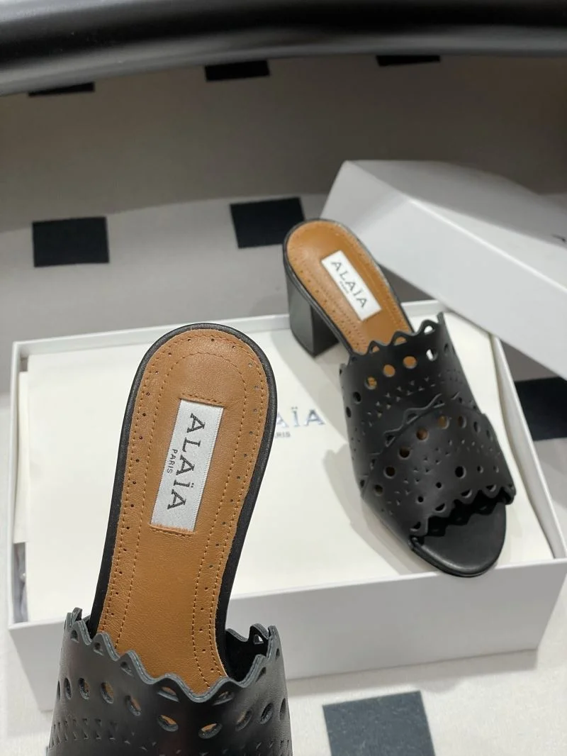 Alaia Sandals UrbanStyle 10748