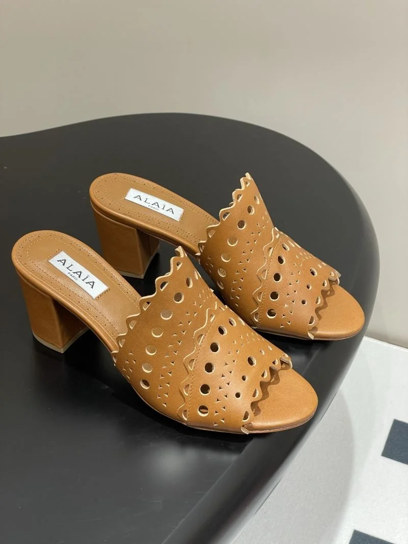 Comfortable Alaia Sandals 10736