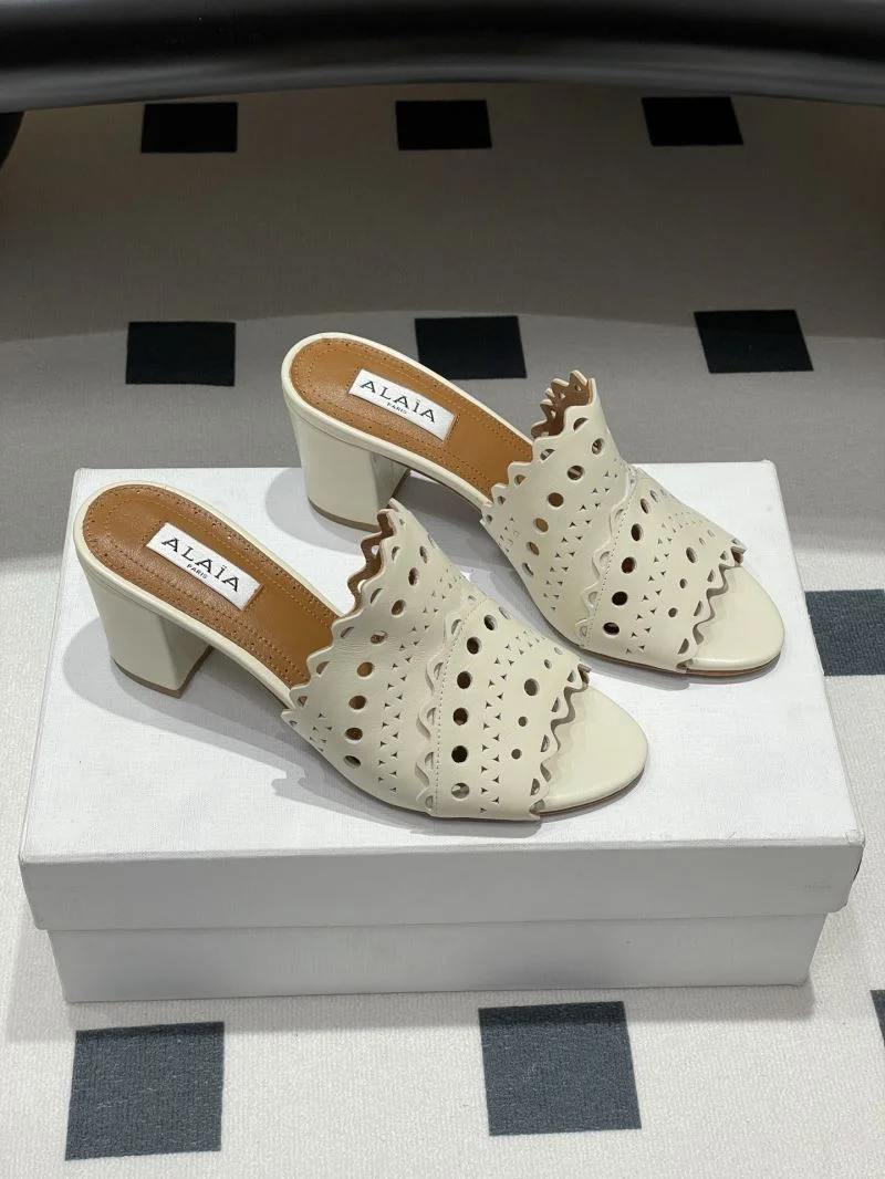 Alaia Sandals Stretchable 10733