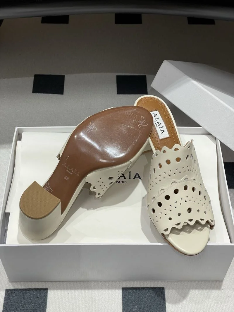 Alaia Sandals Stretchable 10733