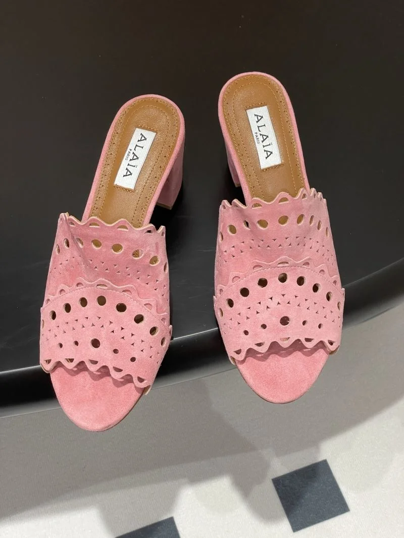 Alaia Sandals Neat 10747