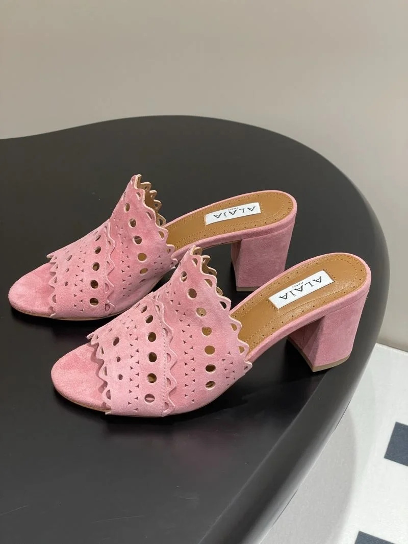 Alaia Sandals Neat 10747