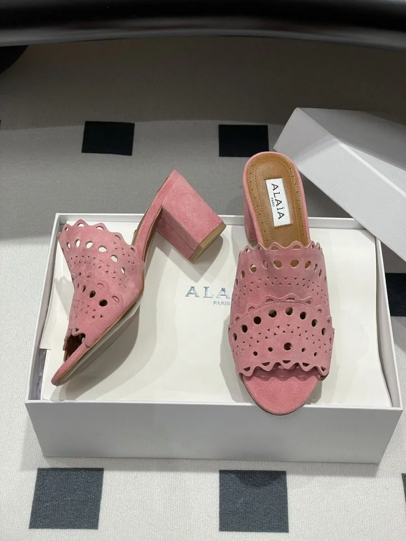 Alaia Sandals Neat 10747