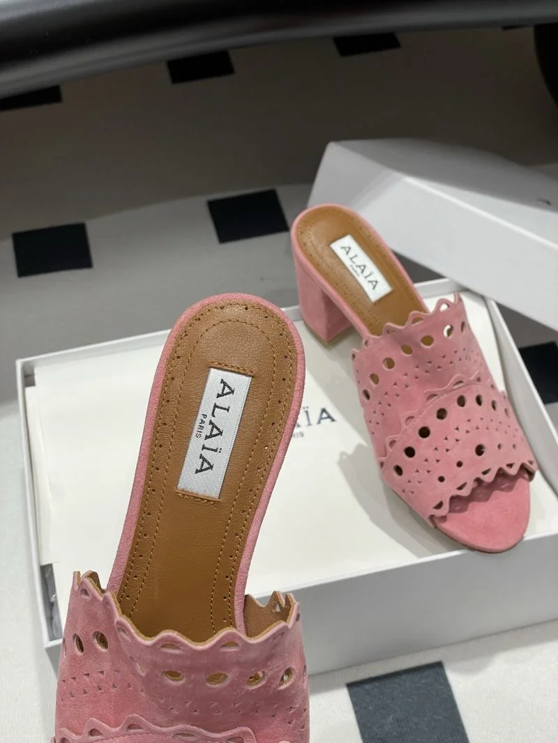 Alaia Sandals Neat 10747