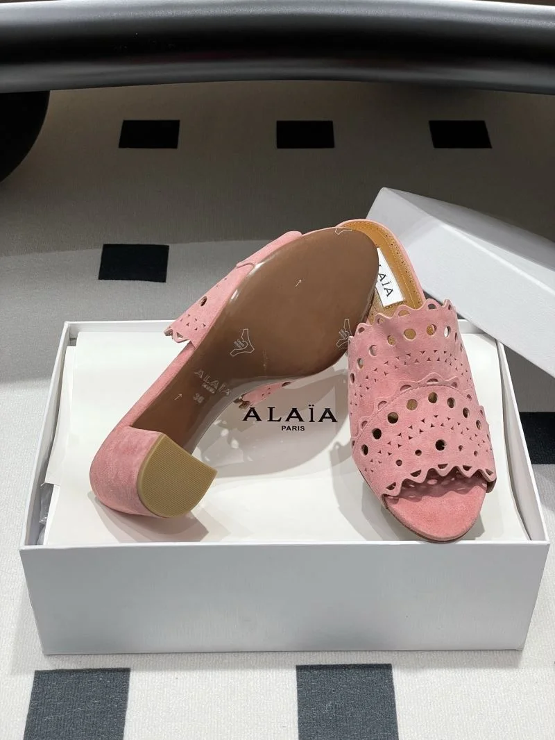 Alaia Sandals Neat 10747