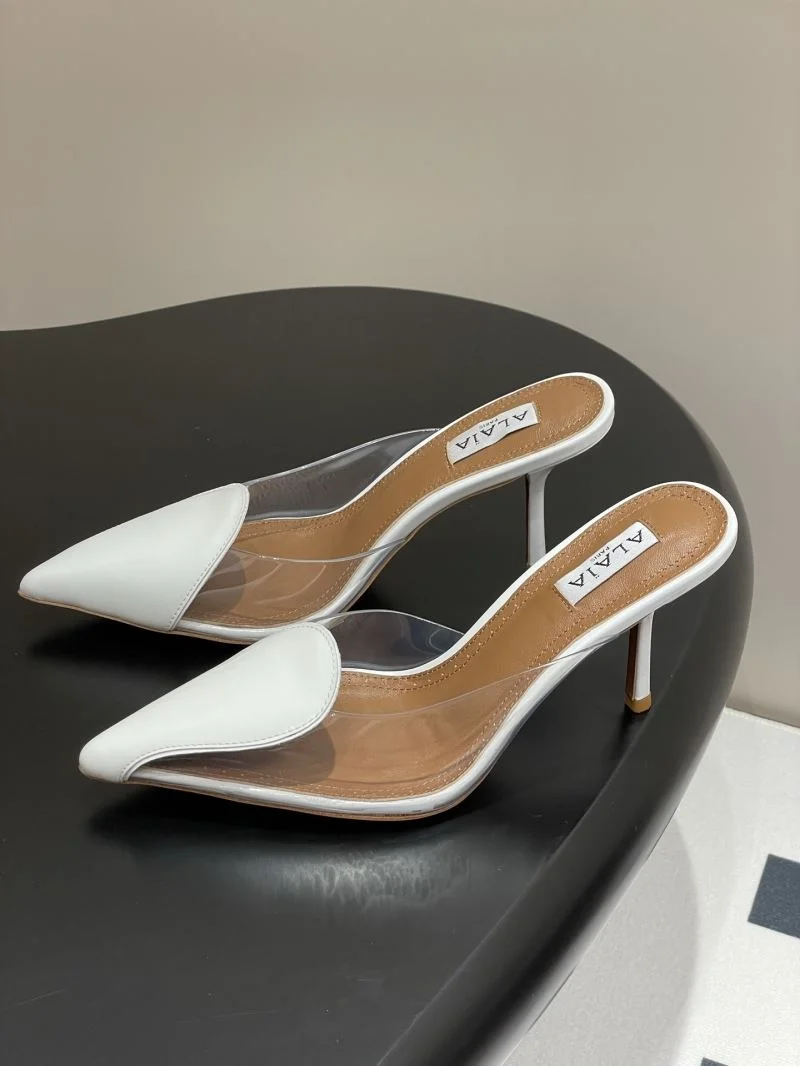 Trendsetting Alaia Sandals 10755