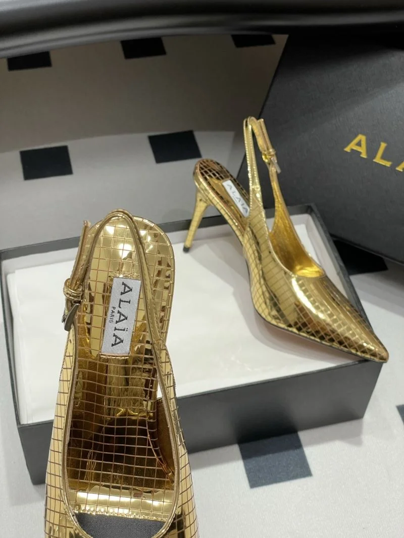 Alaia Sandals Affordable 10762