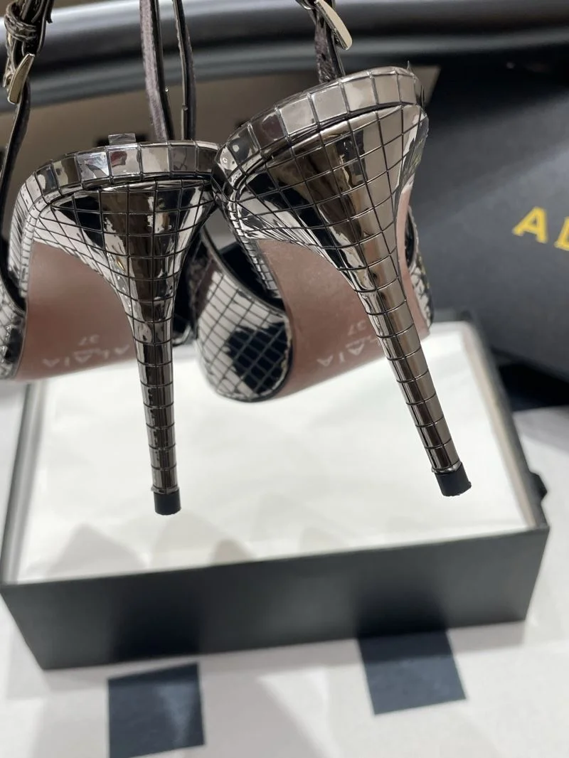 Alaia Sandals Sophisticated 10732