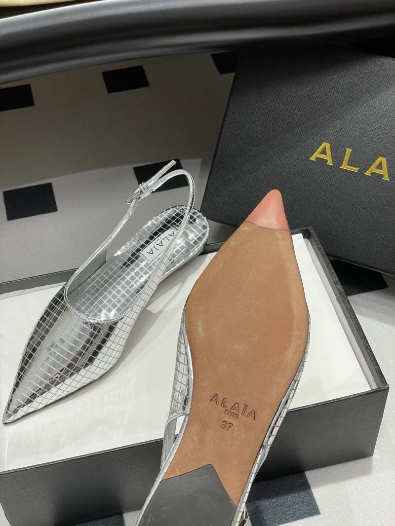 Alaia Sandals WrinkleFree 10758