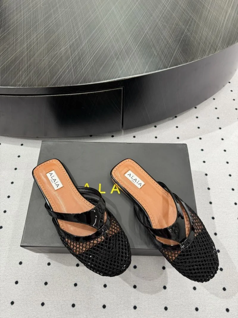 Alaia Sandals Stylish 10723