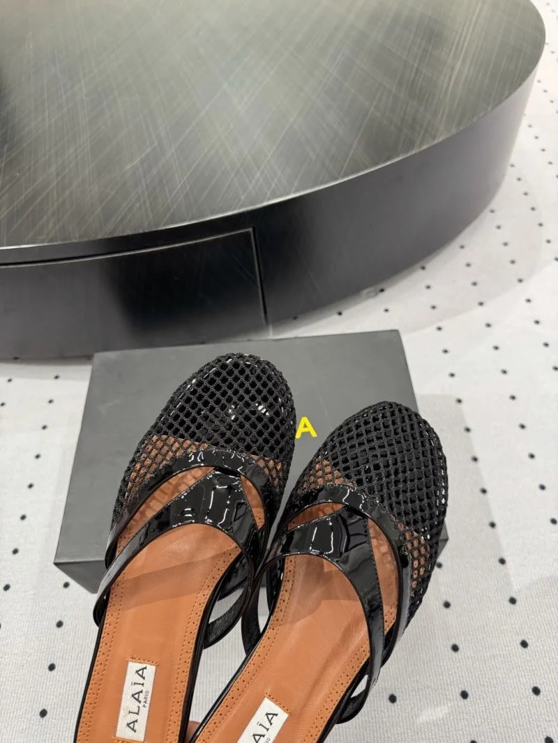 Alaia Sandals Stylish 10723