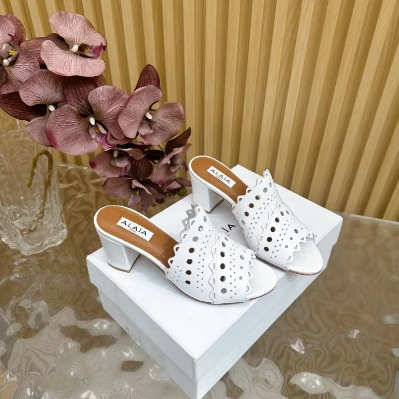 Efficient Alaia Sandals 10742