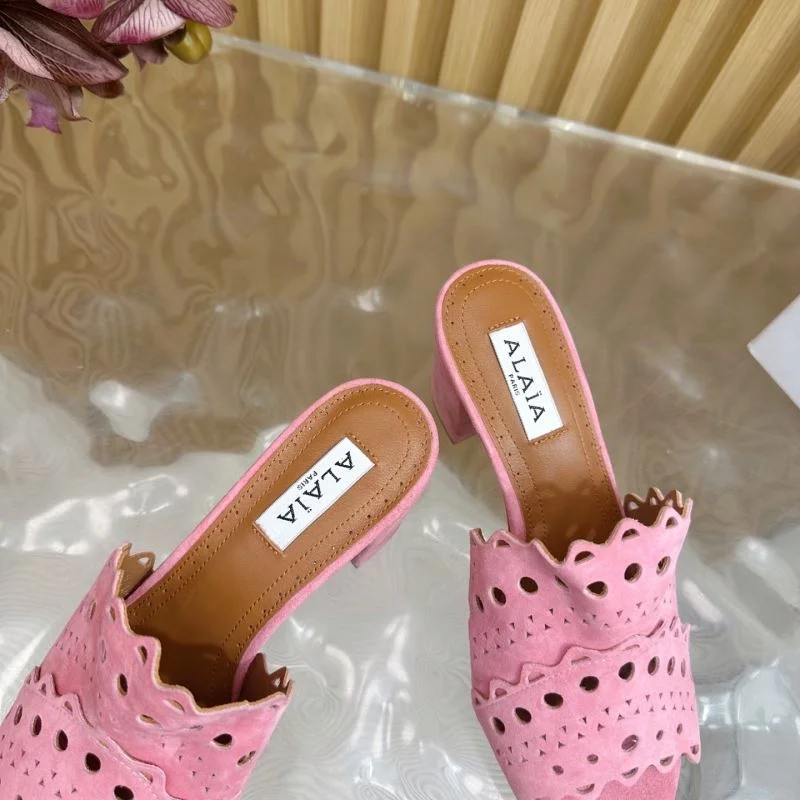 Alaia Sandals Stylish 10721