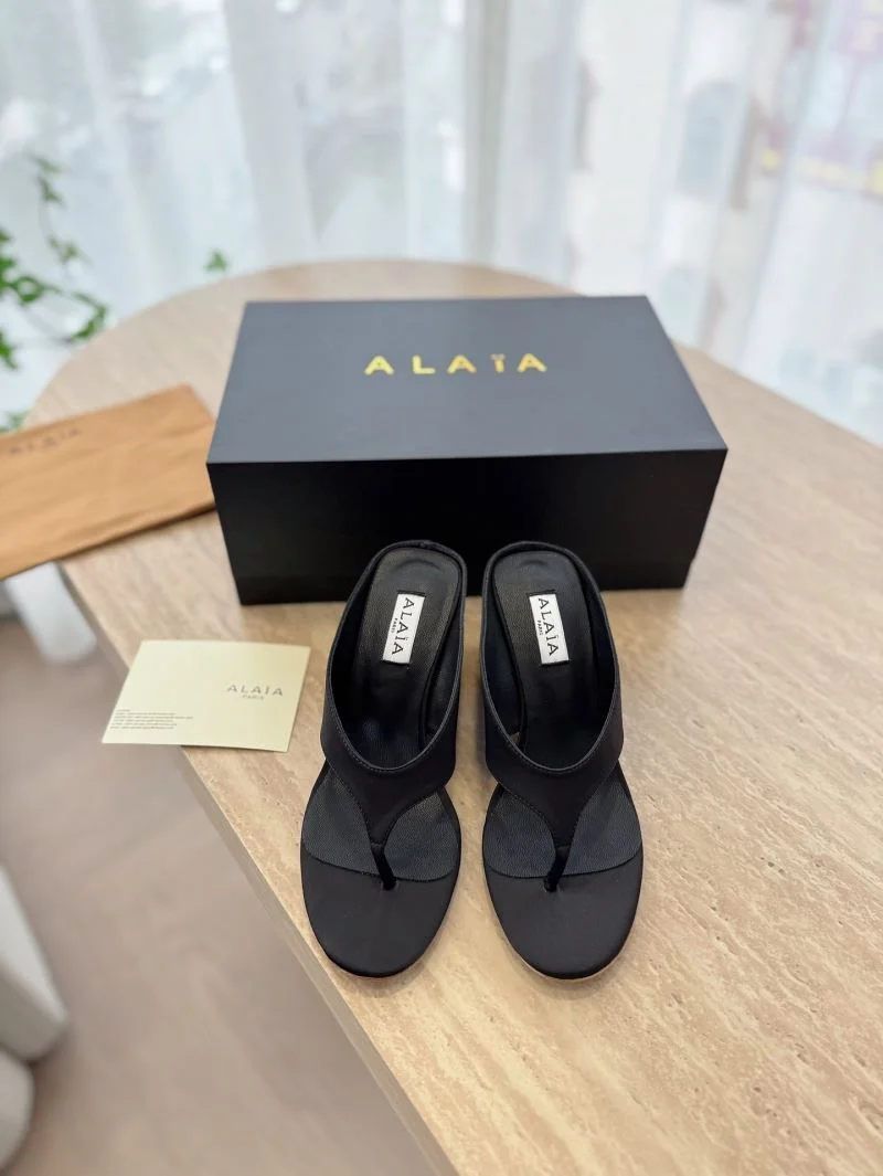 Alaia Sandals Practical 10715