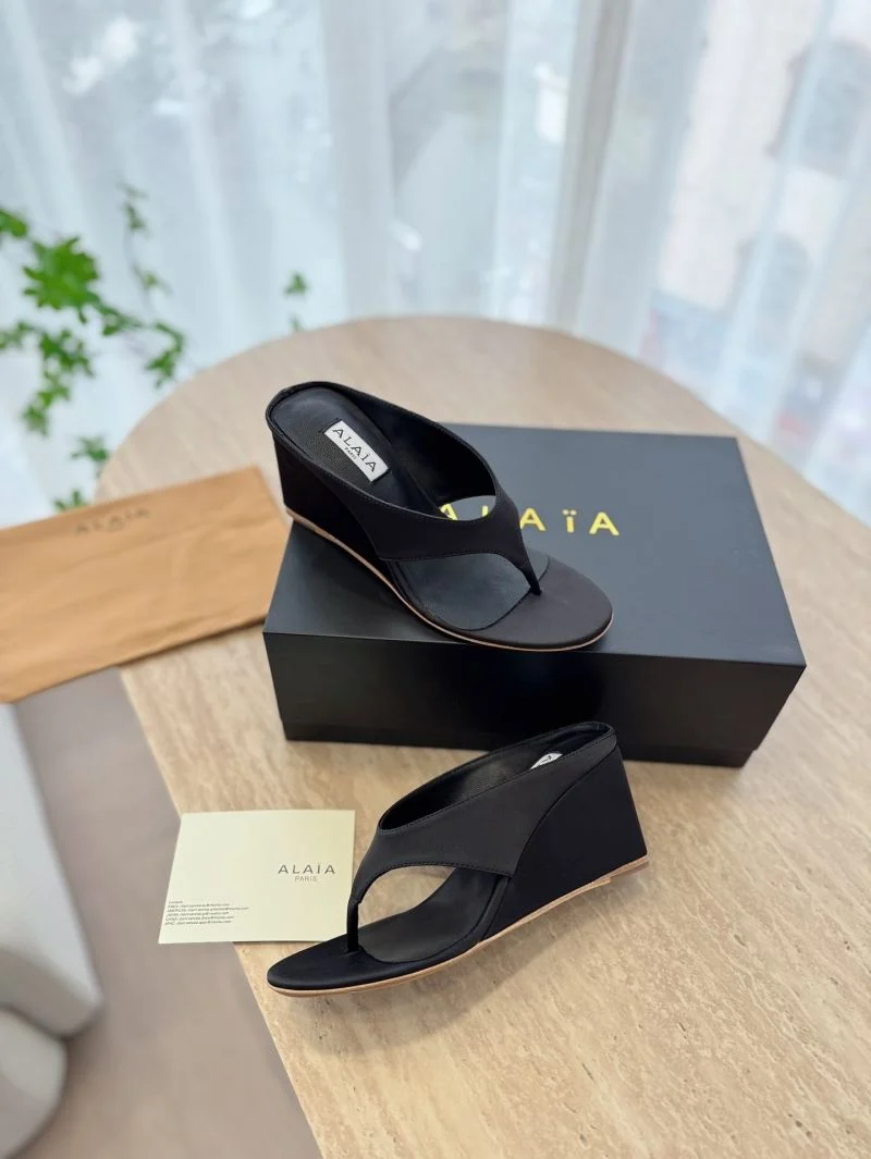 Alaia Sandals Practical 10715
