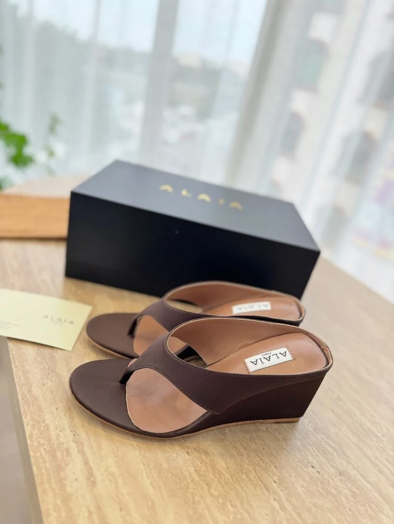 Alaia Sandals Cozy 10709