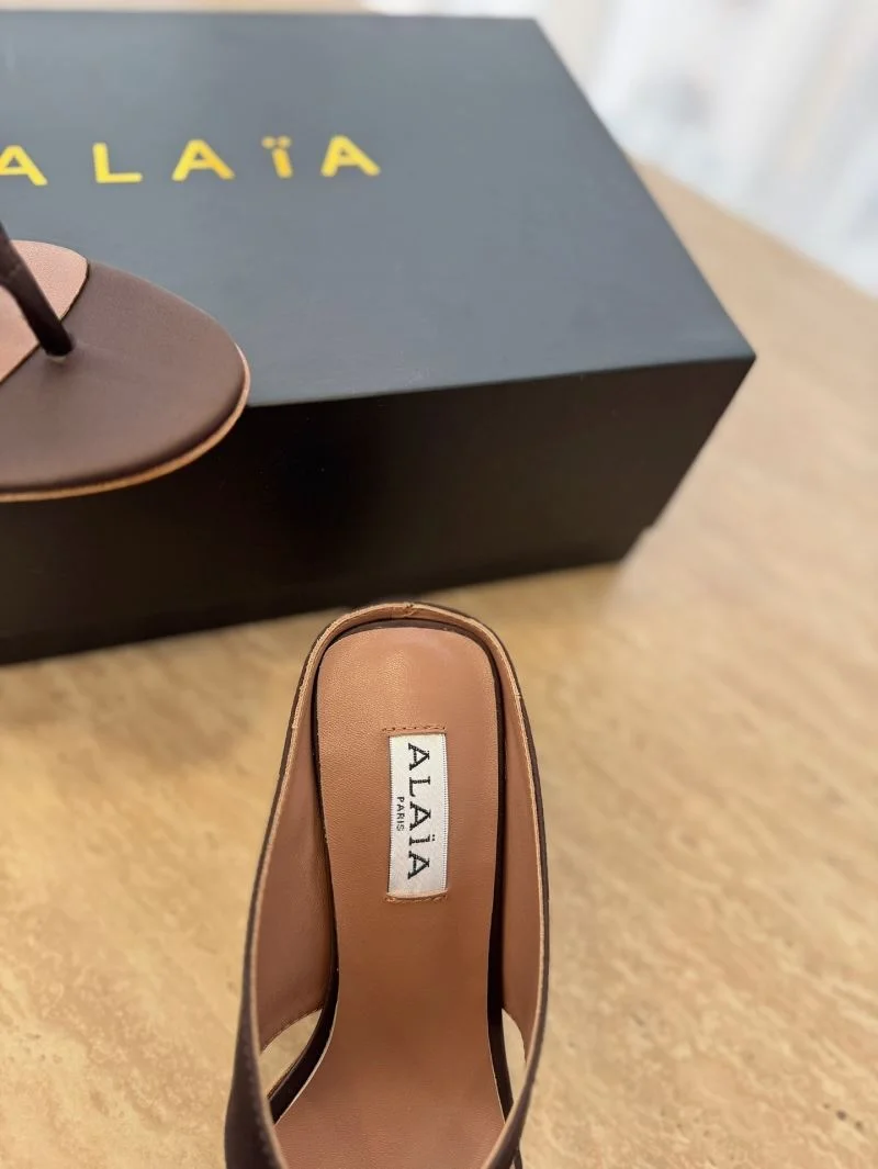 Alaia Sandals Cozy 10709