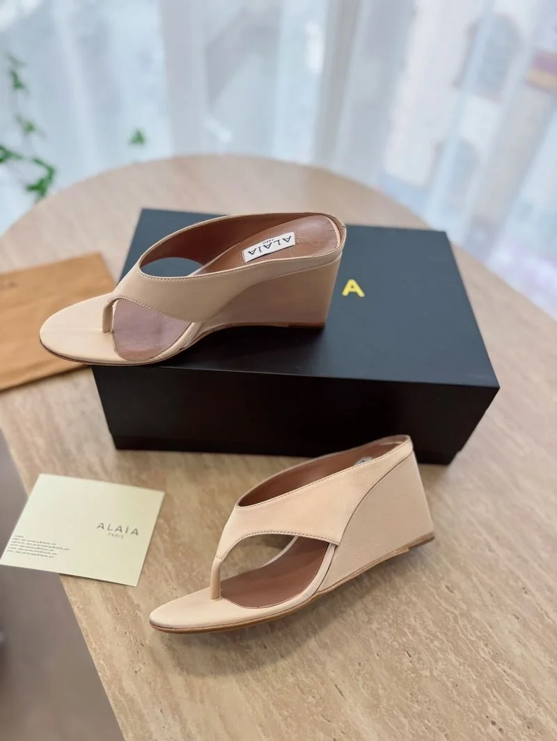 Alaia Sandals Durable 10712