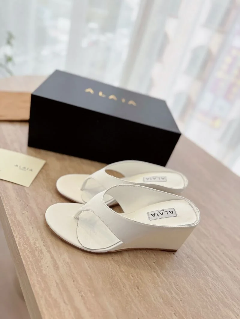 Alaia Sandals QuickDry 10706