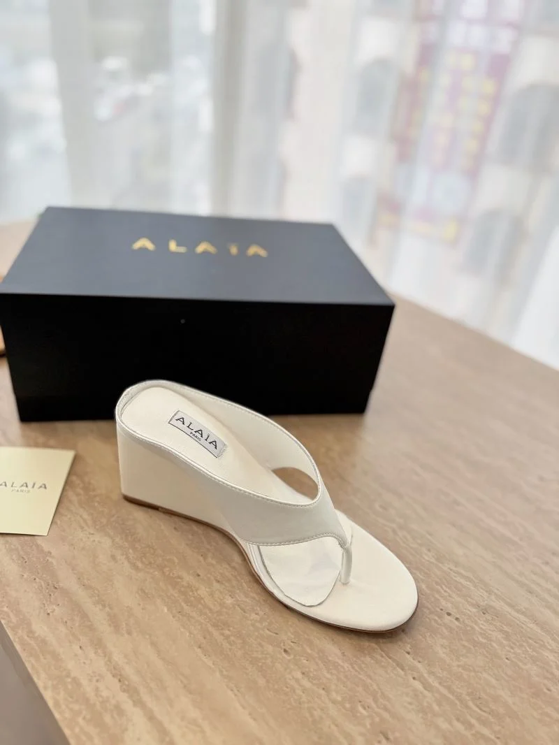 Alaia Sandals QuickDry 10706