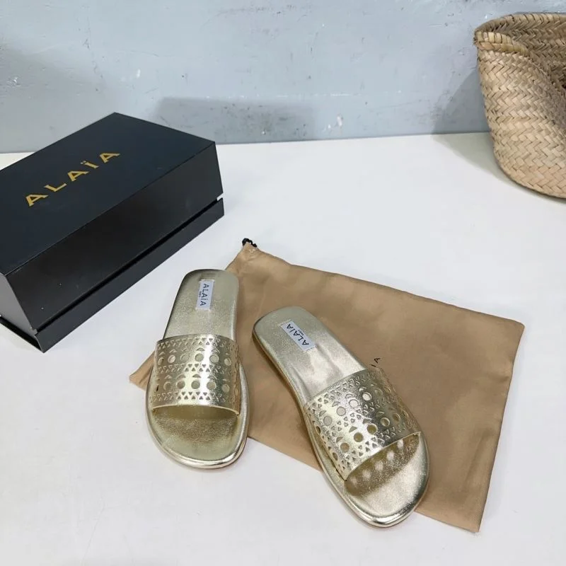 Alaia Sandals UrbanStyle 10720