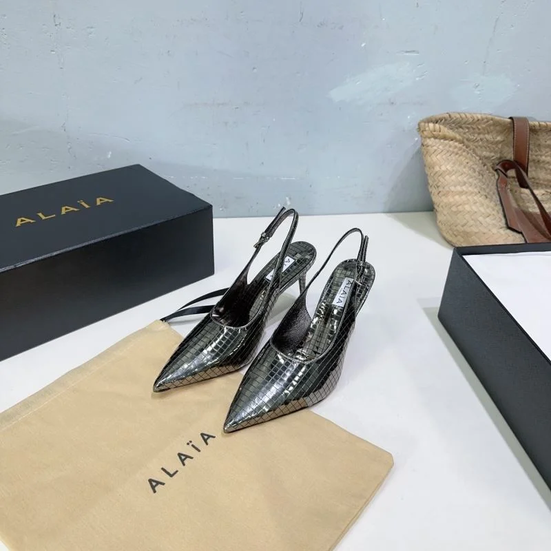 Alaia Sandals MoistureWicking 10682